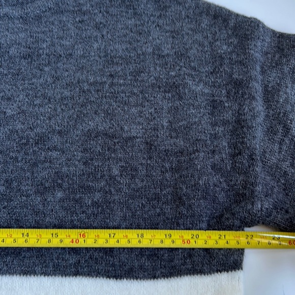 C+D+M patchwork color block knitted sweater gray cream tie in back keyhole - Picture 11 of 15